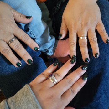 Nina's Salon - Mom and I manicures pt.1 - Nail Salons Near Me - Beaverton, Oregon