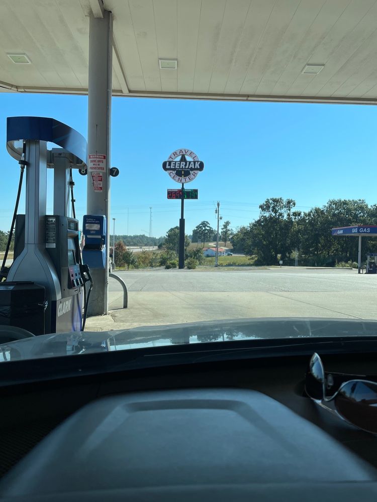 LEERJAK TRAVEL CENTER Updated October 2024 Hwy 60 W, Ellsinore, Missouri Fast Food
