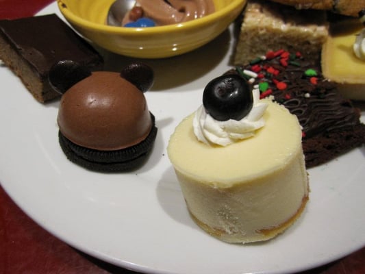 Chef Mickey's by null