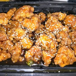 Main Loon Restaurant - Sesame Chicken to go