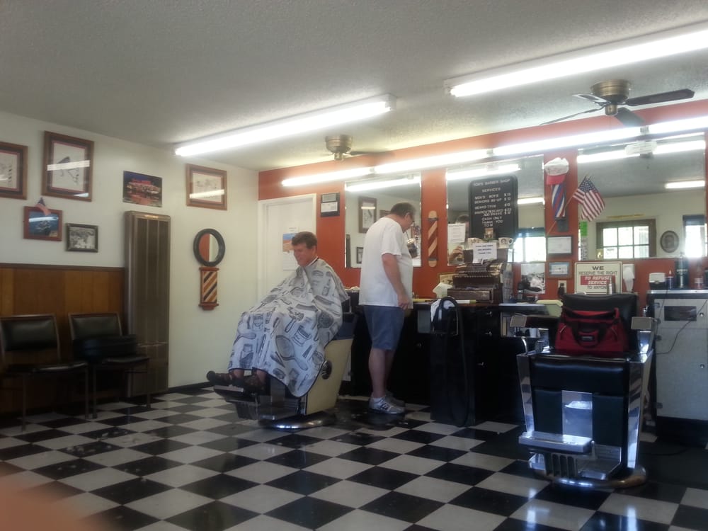 TOM’S BARBER SHOP Updated August 2024 8300 Auburn Blvd, Citrus