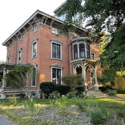 Rosemont Inn - Spooky!