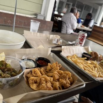 Bushfire Kitchen - Del Mar - Garlic Brussels sprouts, clam chowder, oyster po boy and calamari - American Near Me - Del Mar, California