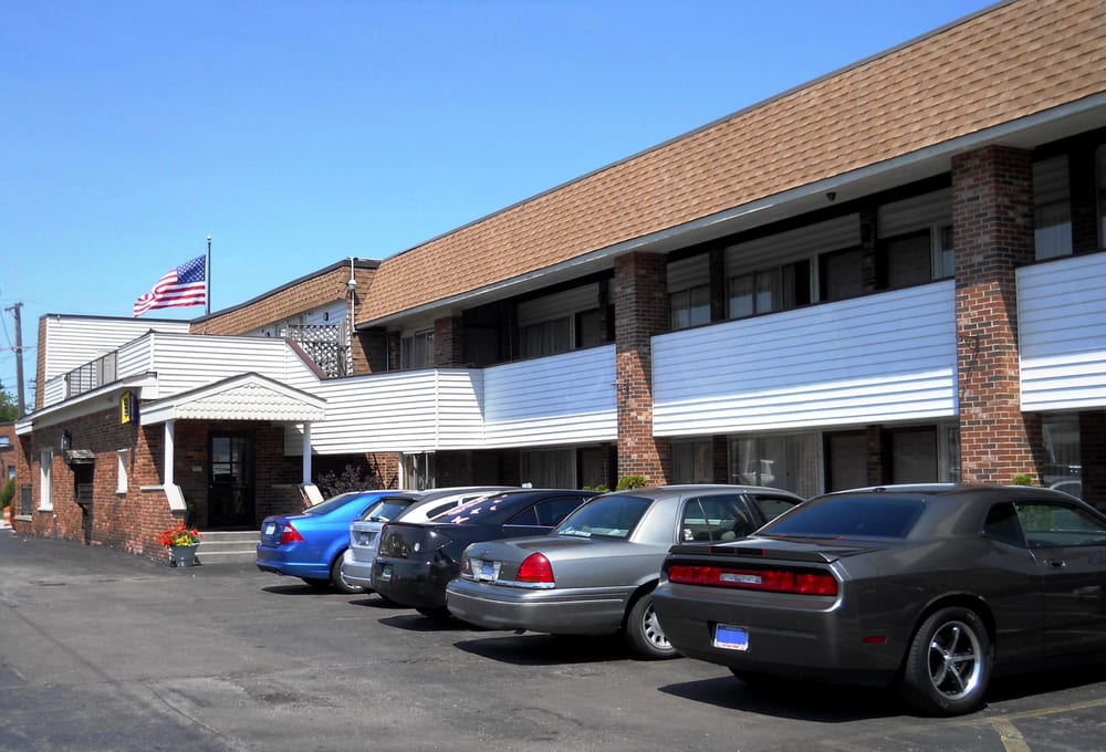 Shore Pointe Motor Lodge