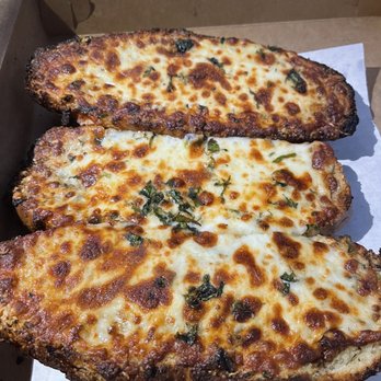 Roseland Apizza - Garlic bread with mozzarella - Pizza Near Me - Derby, Connecticut