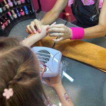 Sharkey's Cuts for Kids Avondale - Hair Salons Near Me - Avondale, Arizona