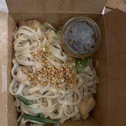 Pho - Loved the tofu and mushroom noodles // ideal takeaway!