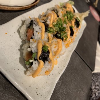 Goen Dining + Bar - Spicy Ahi Rolls - Pan Asian Near Me - Kailua, Hawaii