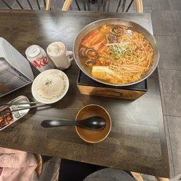 Tom Yum Hot Pot 冬阴功锅 Tom Yum Hot Pot 冬阴功锅