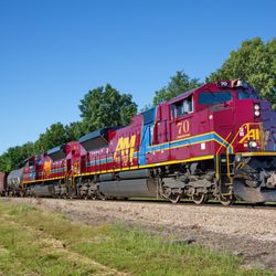 Arkansas Missouri Railroad - Hauling freight throughout the Northwest Arkansas area