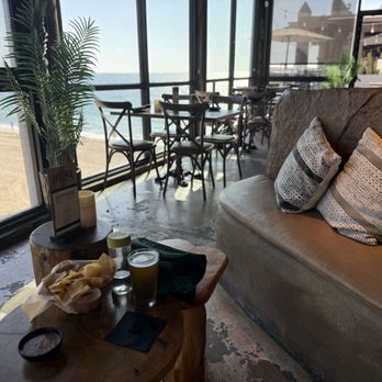Cal Mex Cantina - Seating indoors - Gastropubs Near Me - Redondo Beach, California
