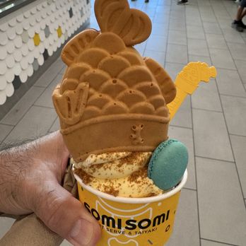 Somisomi - Upside Down Ahboong with a macaron - Desserts Near Me - San Jose, California Somisomi - Upside Down Ahboong with a macaron - Desserts Near Me - San Jose, California