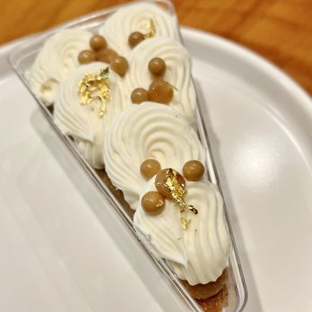 Edwards Dessert Kitchen - Caramel Apple Pie - Desserts Near Me - Minneapolis, Minnesota