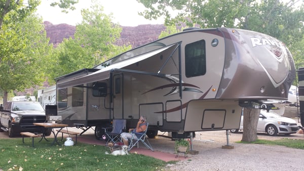 Spanish Trail RV Park Inc by null