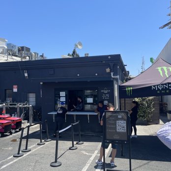 Colony Cooks - Order hub driver pick up area - Food Delivery Services Near Me - Los Angeles, California Colony Cooks - Order hub driver pick up area - Food Delivery Services Near Me - Los Angeles, California