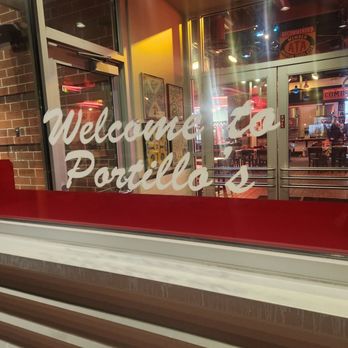 Portillo's Brookfield - Hot Dogs Near Me - Brookfield, Wisconsin
