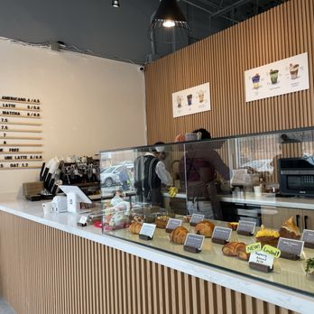 Cros Croissanterie - Coffee & Tea Near Me - Markham, Ontario