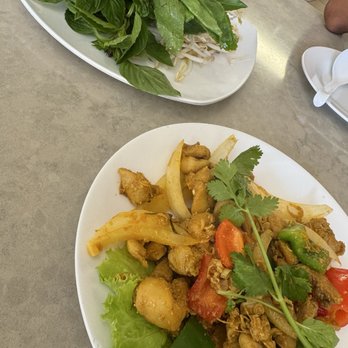 Pho Vietnam - Lemongrass chicken side - Vietnamese Near Me - Honolulu, Hawaii
