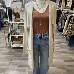 B Boutique - New arrivals weekly!