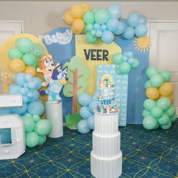The Entertainment Company - Bluey themed decoration - Magicians Near Me - Redmond, Washington