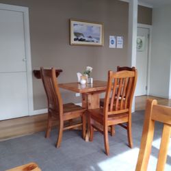 Shady Oaks Cafe - Seating