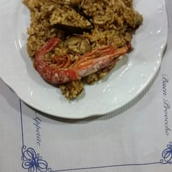 Vanguard - Menú mediodía 9,30€ jueves paella