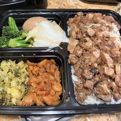 Henry's Taiwan Kitchen - 滷肉飯