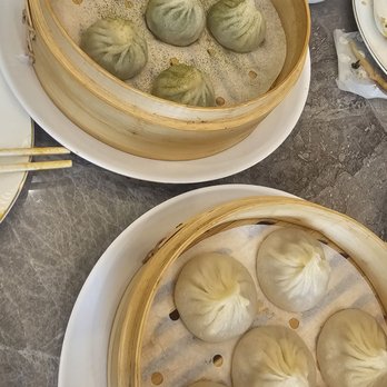 Yum Long - Matcha Xiaolong bao and pork xiaolong bao - Chinese Near Me - Monterey Park, California Yum Long - Matcha Xiaolong bao and pork xiaolong bao - Chinese Near Me - Monterey Park, California