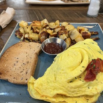 First Watch - Breakfast & Brunch Near Me - Lutz, Florida