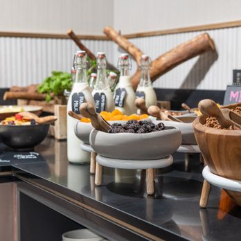 Radisson Blu Hotel Prague - Breakfast buffet - Hotels Near Me - Prague, Puerto Rico