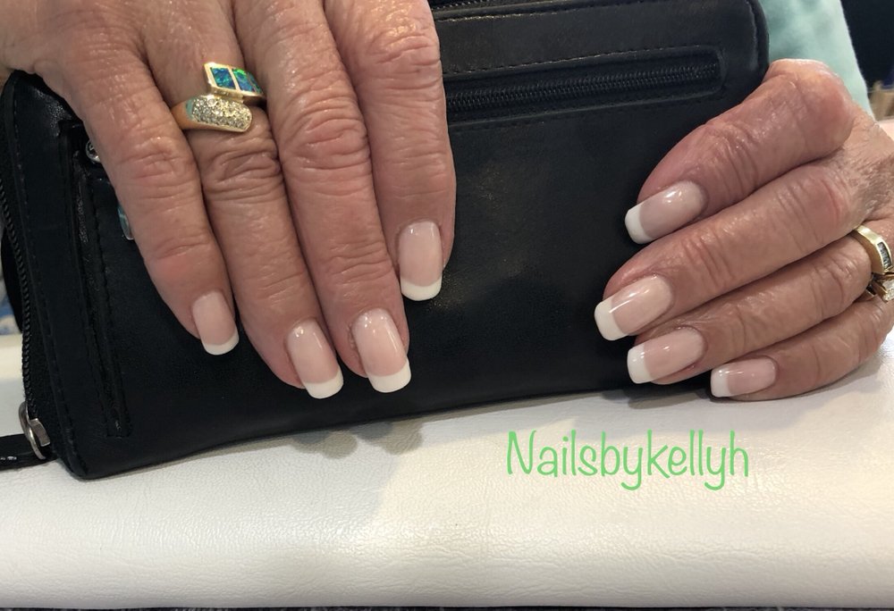 Nailsbykellyh Logo