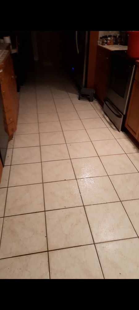 Slide of Curry's Roofing