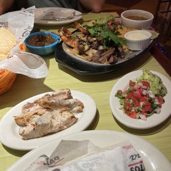 Pappasito's Cantina - Mixed fajita plate - Tex-Mex Near Me - Dallas, Texas
