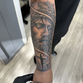 Roman Ink Tattoo Parlor - Tattoo Near Me - Long Beach, California Roman Ink Tattoo Parlor - Tattoo Near Me - Long Beach, California