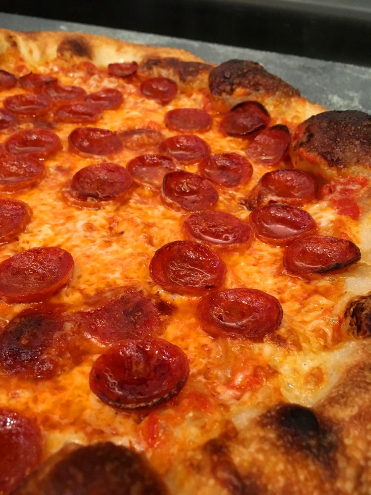 MIKE’S FIRESTONE PIZZA Updated May 2024 209 N Harbor Blvd