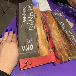 Vua - Size 10 sandwich (instead of 7). Hand for reference