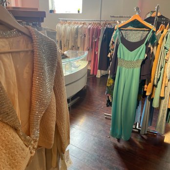 Psychic Sister - Vintage clothes - Astrologers Near Me - Portland, Oregon