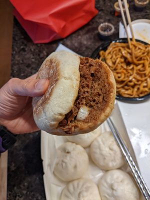 Mount&Bao by null