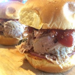 Pulled Chicken Sliders