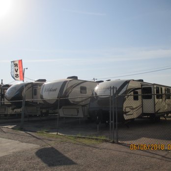 Billy Sims Trailer Town - RV Dealers Near Me - Odessa, Texas Billy Sims Trailer Town - RV Dealers Near Me - Odessa, Texas