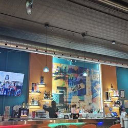 Havana Restaurant & Cocktail Lounge - Bar
