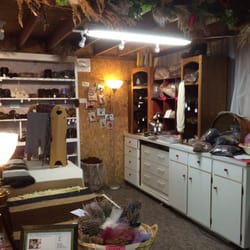 Graceful Glen Alpacas - More of the cozy store