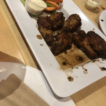Mellow Mushroom Williamsburg - Jerk chicken - Bars Near Me - Williamsburg, Virginia
