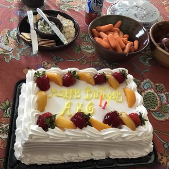 Mi Tradición - Most delicious birthday cake ever! Pretty, too! - Bakeries Near Me - Austin, Texas