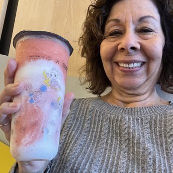 Sunright Tea Studio - Strawberry smoothie. Tasty. - Bubble Tea Near Me - Long Beach, California Sunright Tea Studio - Strawberry smoothie. Tasty. - Bubble Tea Near Me - Long Beach, California