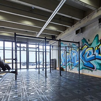 TowerPower - Training für den ganzen Körper - unsere Functional Fitnesshalle "The Club" - Gyms Near Me - Siegburg, NW