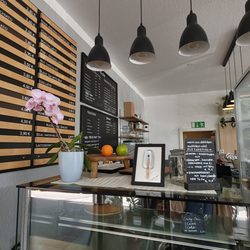Caphe an der Enz - Neben Kaffee- und Teespezialitäten gibt es Kuchen, sowie einen kleinen asiatischen Mittagstisch