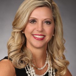 Tracy Farrow - Tracy Farrow Realty - Tracy Farrow Head Shot