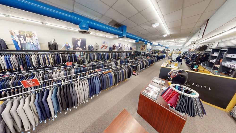 Karako Suits of East Northport Logo