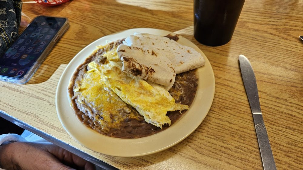Food from Magoo's Place